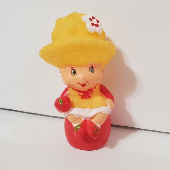 - strawberry Shortcake Apple Dumplin'  Figure - Picture 1 of 8